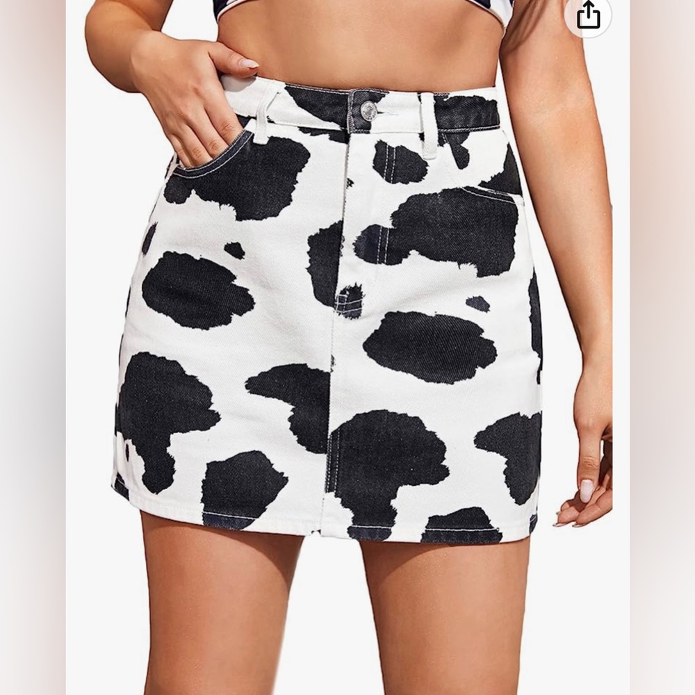 Amazon. Medium. Cowgirl.